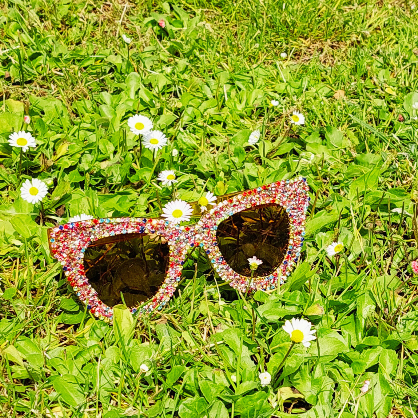 Solbriller - Y2K-style Cat Eye med similisten (str. voksen)