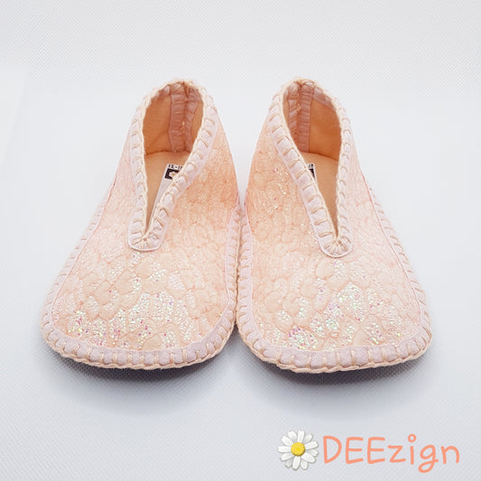 LUCIOUS LACE - Baby Slippers (12-18 mths)