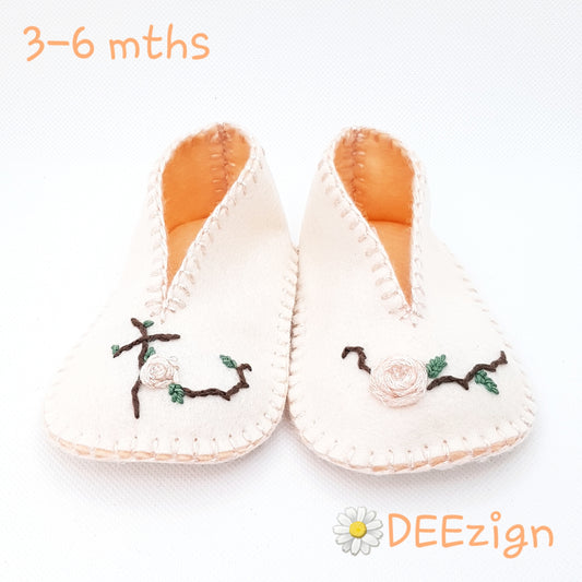 PEACEFUL PEACH - Baby Slippers (3-6 mths)