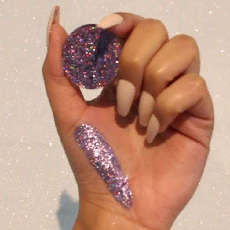 Vani Cosmetics - Parallel Universe Pressed Glimmer (Mørke Lilla) - 2.5g