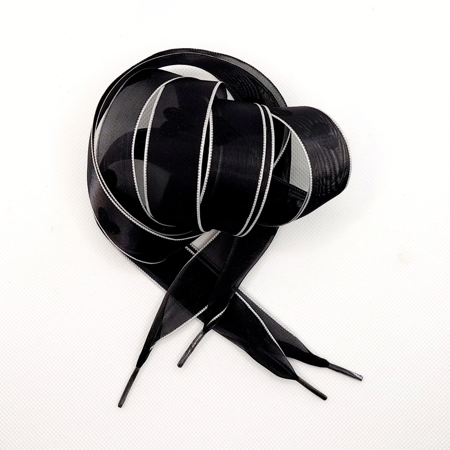 Shoelaces - Chiffon ribbon - Black w. black hearts - 120 cm