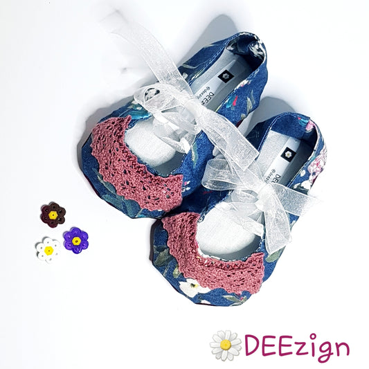 BLUE VINTAGE - Baby Slippers (6-12 mths)