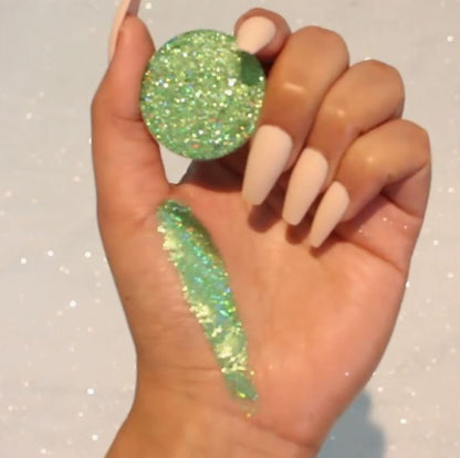 Vani Cosmetics - Mythical Pressed Glimmer (Grøn) - 2.5g